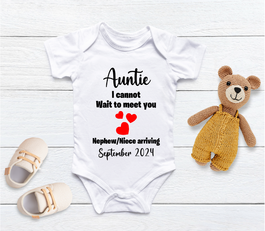 Capture your pregnancy announcement with this adorable personalised Auntie, I cannot wait to meet you baby grow! Personalised with Relation, Arrival Month; Year. Inform all your family, friends and even the world in the best way possible with a personalised short sleeved bodysuit. Share your excitement on social media platforms with the unique touch of a custom baby bodysuit. It also makes for the perfect baby shower gift.